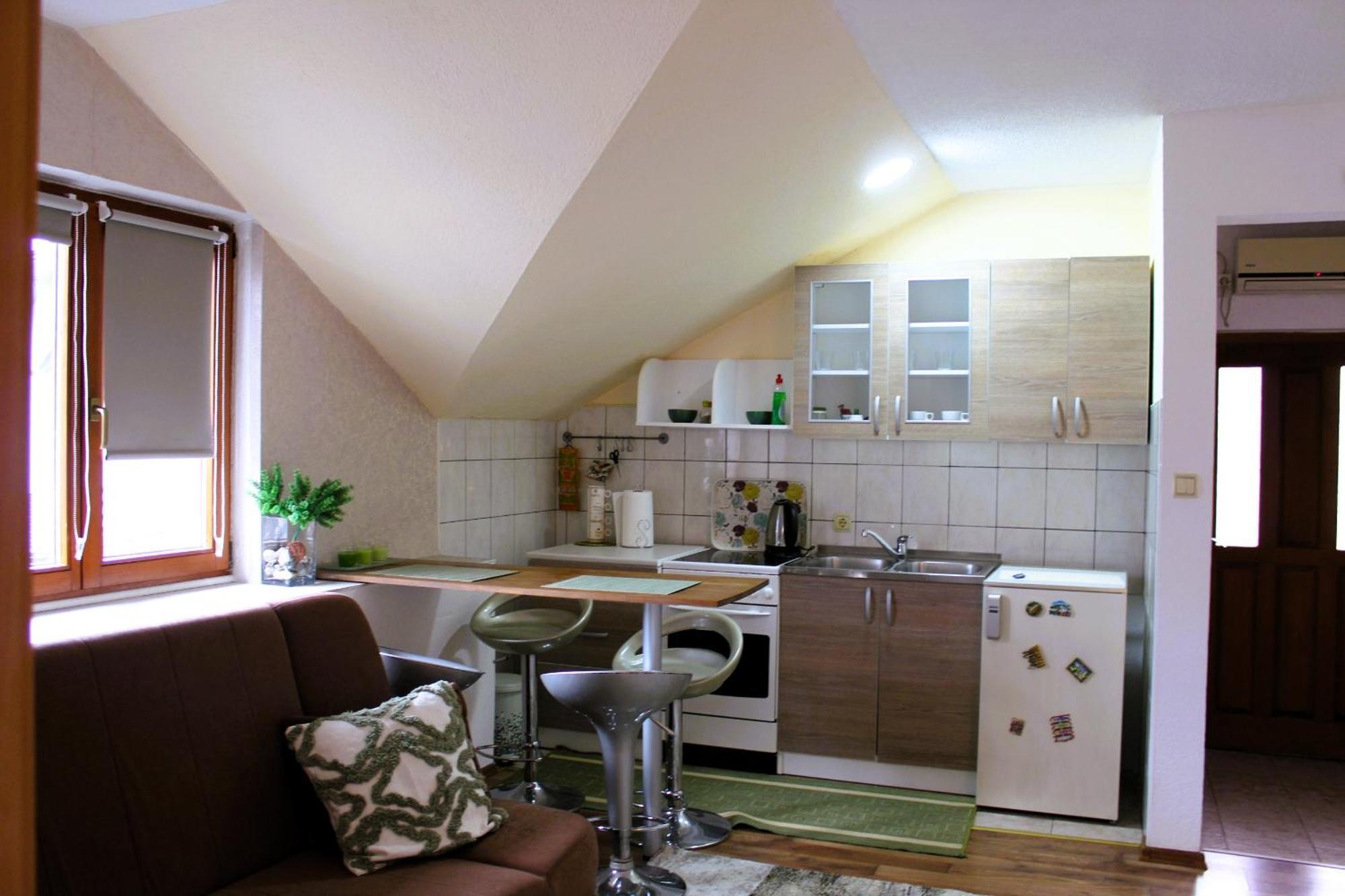 Svila Apartmani Bihać Buitenkant foto