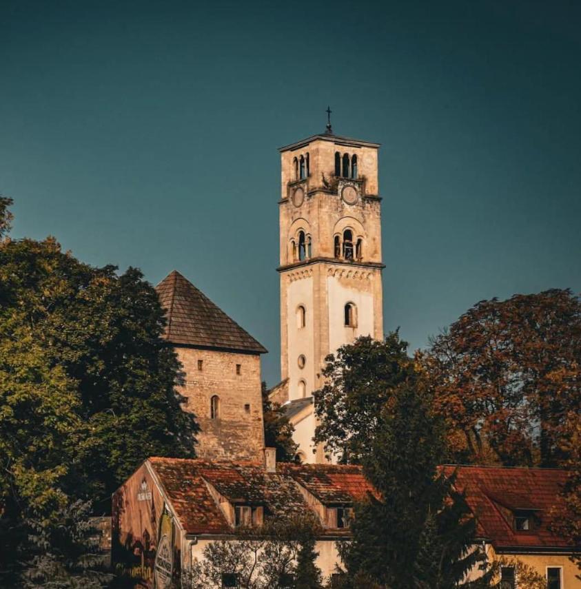 Svila Apartmani Bihać Buitenkant foto